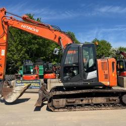 Hitachi ZX135US-5B