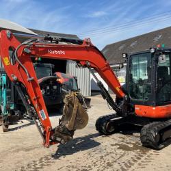 Kubota KX057-4