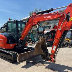 Kubota KX057-4